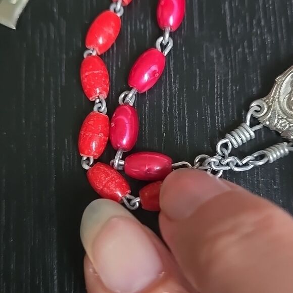 Red Beaded Rosary with Silver Toned Cross Unisex Medals Charms 2 Toned Reds - Picture 5 of 16